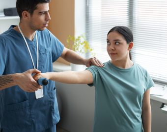 How Fitness Tracking Habits Lead to Neck and Shoulder Pain