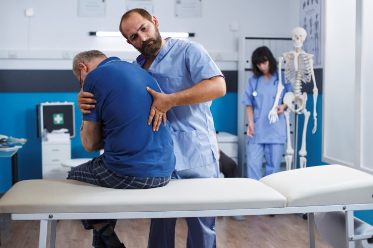 Osteoporosis: Symptoms, Risks and How Physiotherapy Can Help