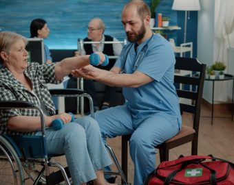Pre-Surgery Physiotherapy: Why Strengthening Before an Operation Improves Recovery